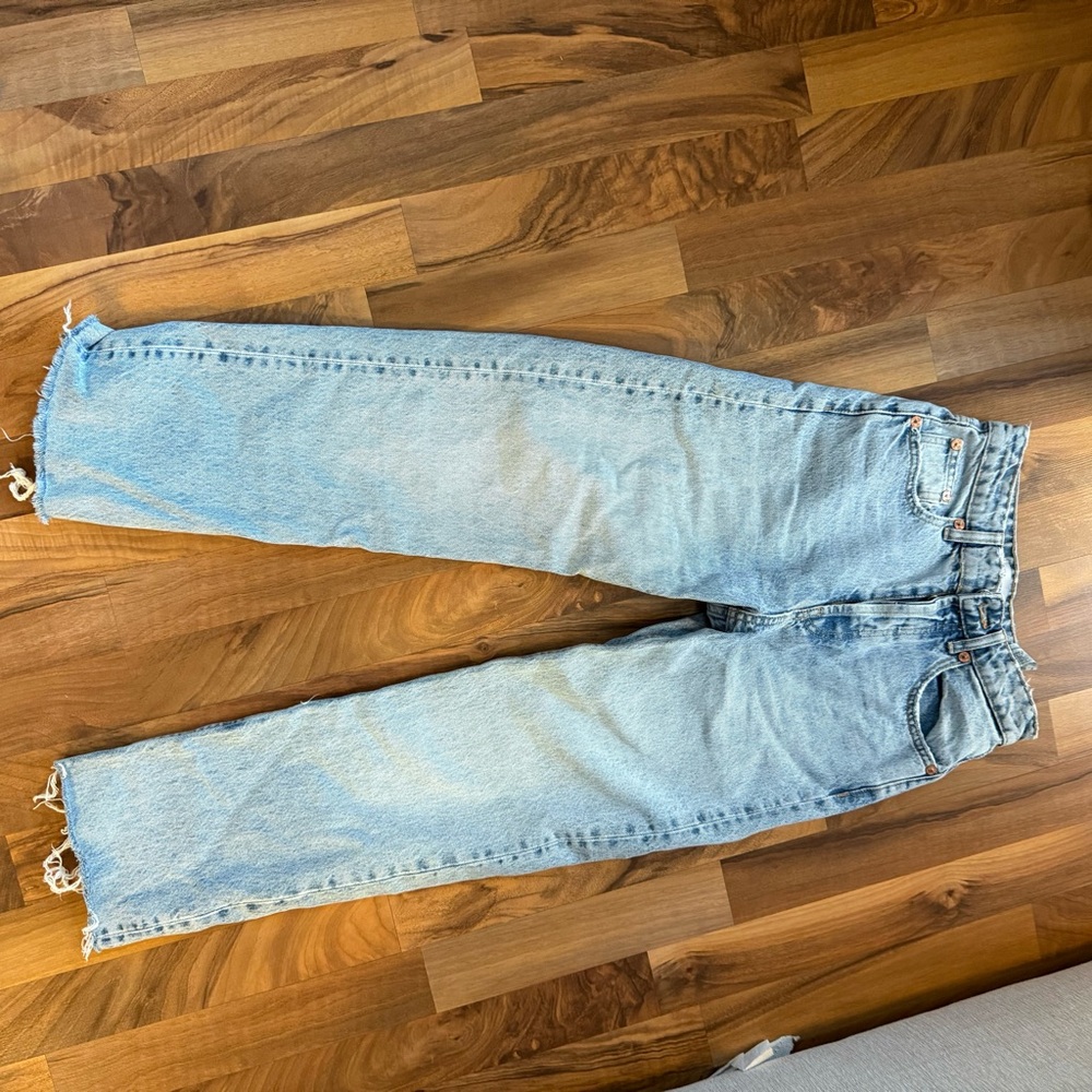 NWOT Zara Light Wash Denim Jeans